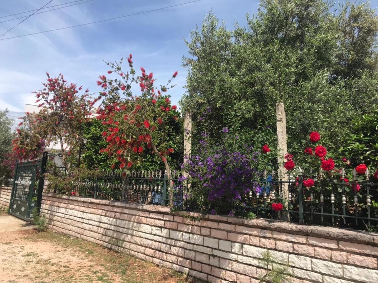 Vita Apartment - Spacious Garden And Balcony 5 Min To Beach & Center Ksamil Esterno foto