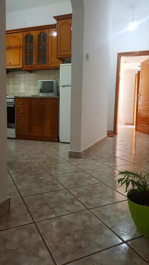 Vita Apartment - Spacious Garden And Balcony 5 Min To Beach & Center Ksamil Esterno foto