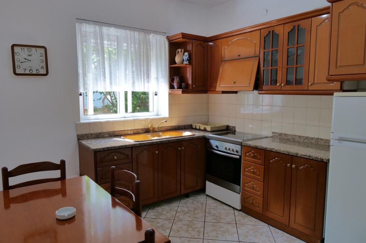 Vita Apartment - Spacious Garden And Balcony 5 Min To Beach & Center Ksamil Esterno foto