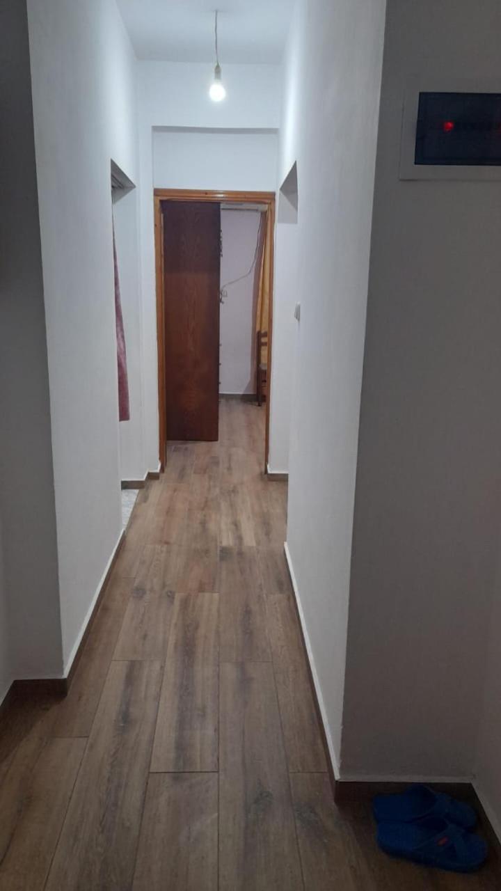 Vita Apartment - Spacious Garden And Balcony 5 Min To Beach & Center Ksamil Esterno foto